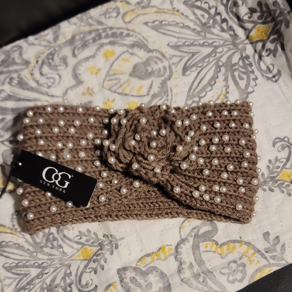 C G New York Accessories - Pearl-Embellished Headband